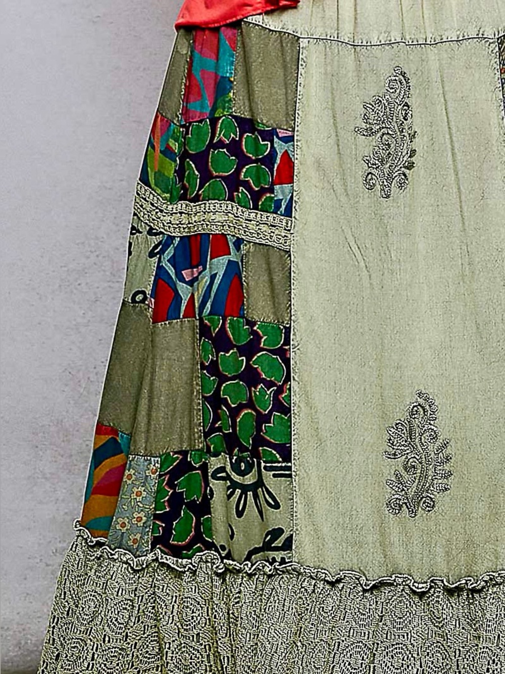 ❤️Hello Gorgeous! POL Printed Patchwork Embroidered Ruffled Skirt- Sage Multi - Picture 6 of 12